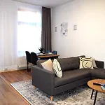 Asya Zentral, Balkon, Netflix, Gratis Kaffee Und Tee Κέμνιτς
