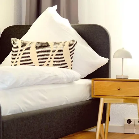 Asya Zentral, Balkon, Netflix, Gratis Kaffee Und Tee