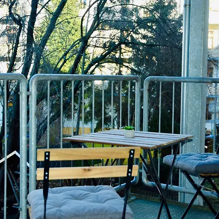 Asya Zentral, Balkon, Netflix, Gratis Kaffee Und Tee * Chemnitz