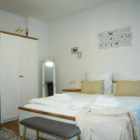 Asya Zentral, Balkon, Netflix, Gratis Kaffee Und Tee * Chemnitz