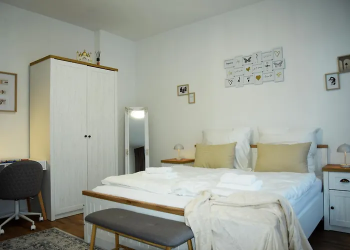 Asya Zentral, Balkon, Netflix, Gratis Kaffee Und Tee * Chemnitz